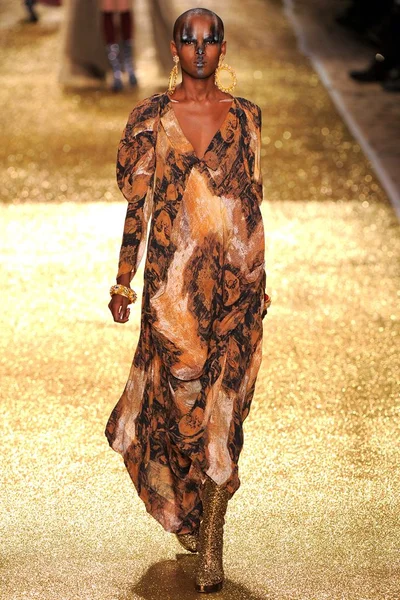 Look 40